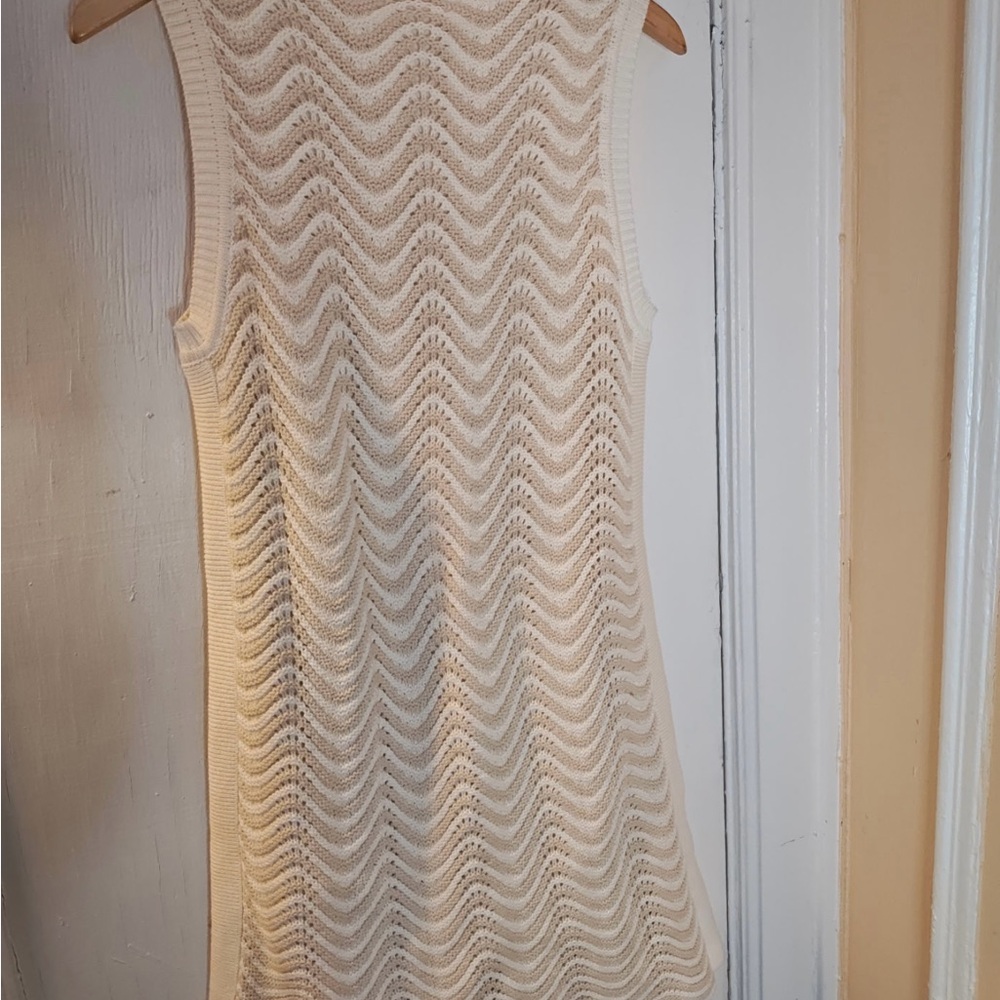 Chic Cream sleeveless sweater/knit Mini Dress